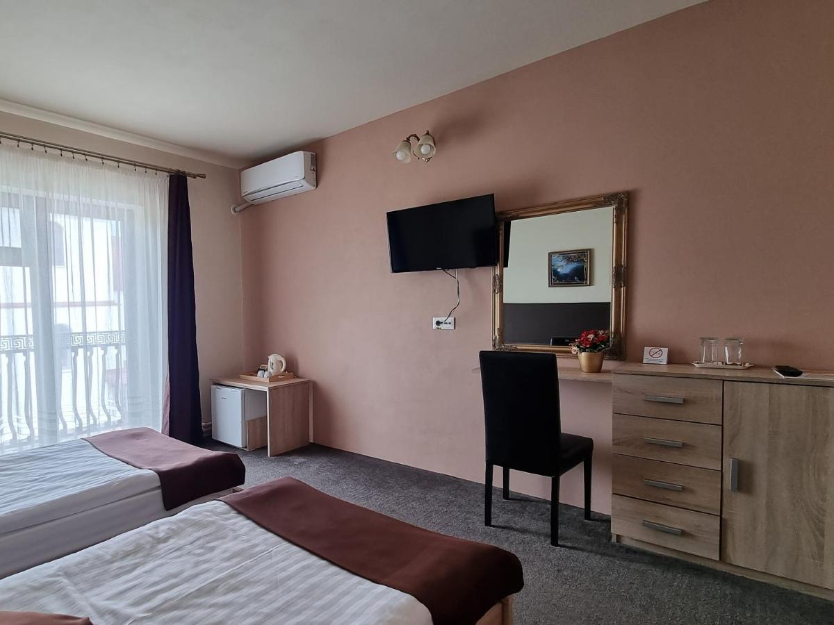 Alba Forum Alba Iulia Extérieur photo