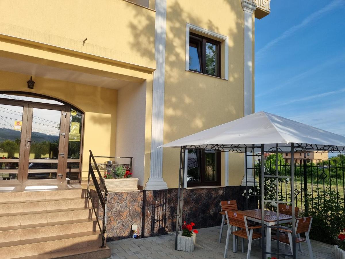 Alba Forum Alba Iulia Extérieur photo