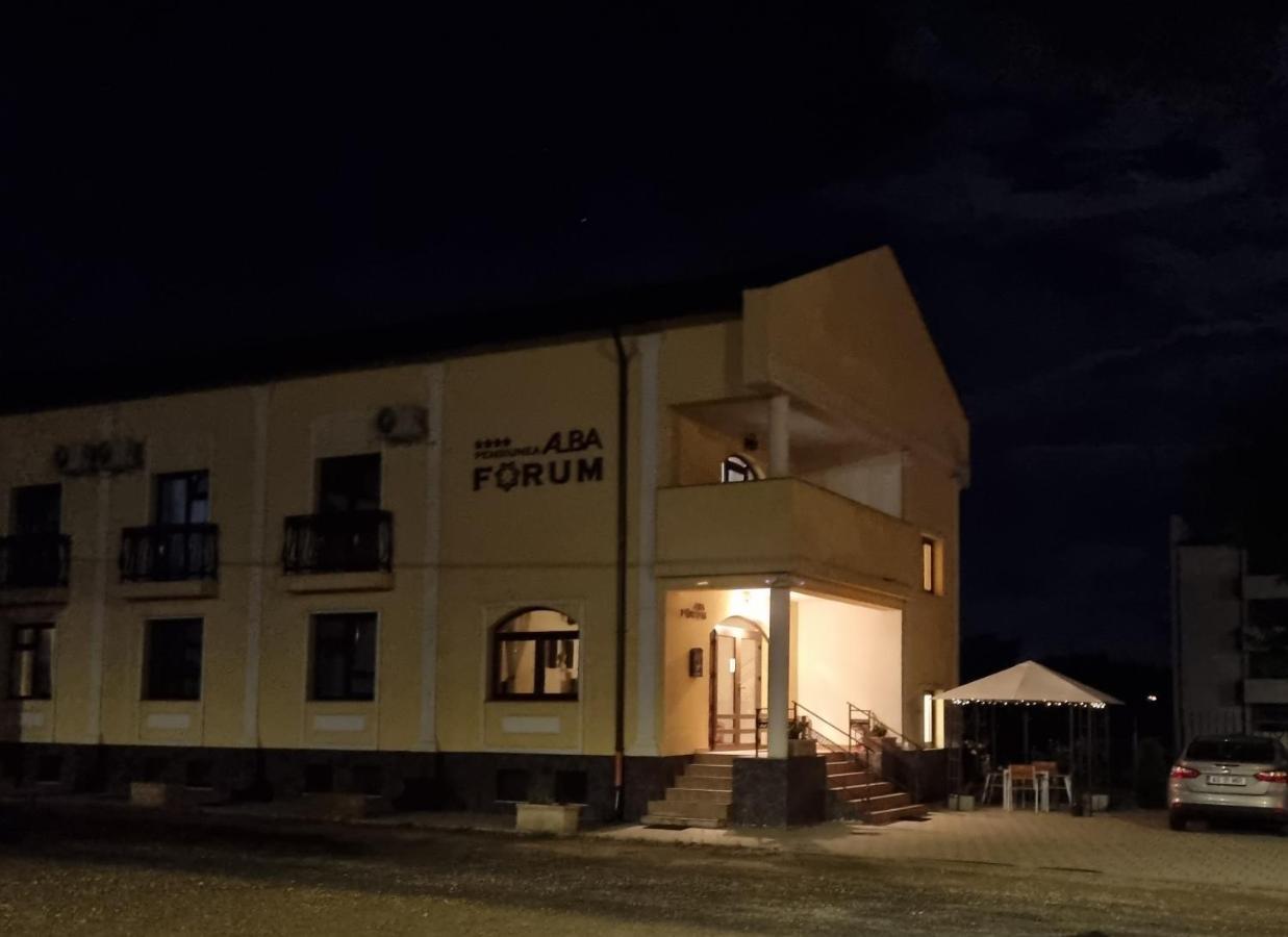 Alba Forum Alba Iulia Extérieur photo