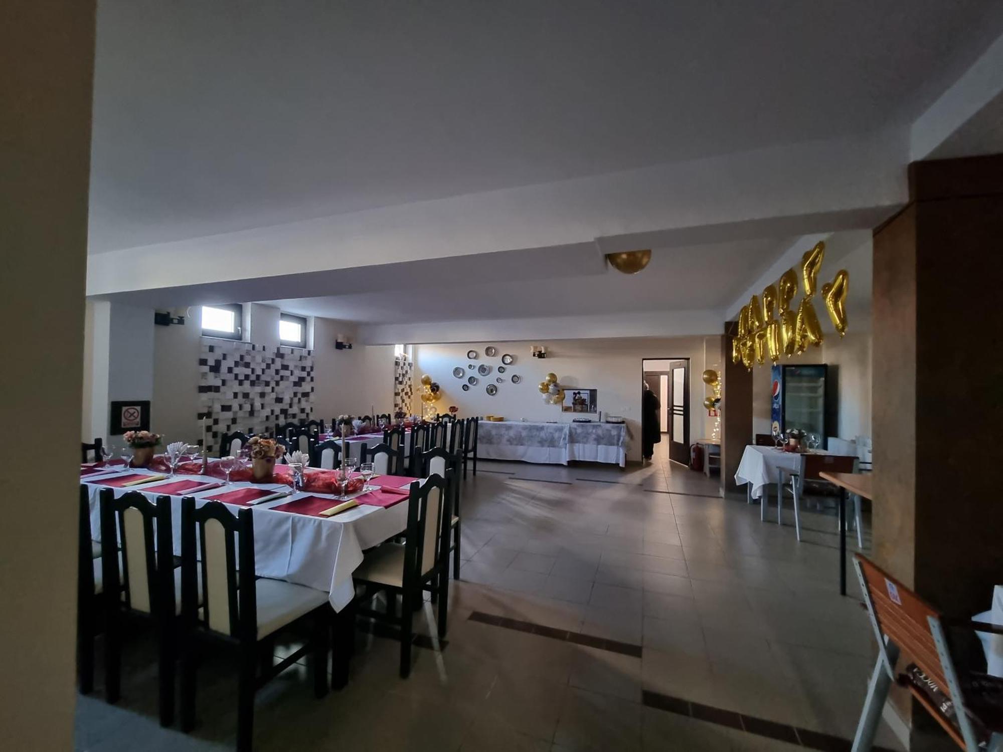Alba Forum Alba Iulia Extérieur photo