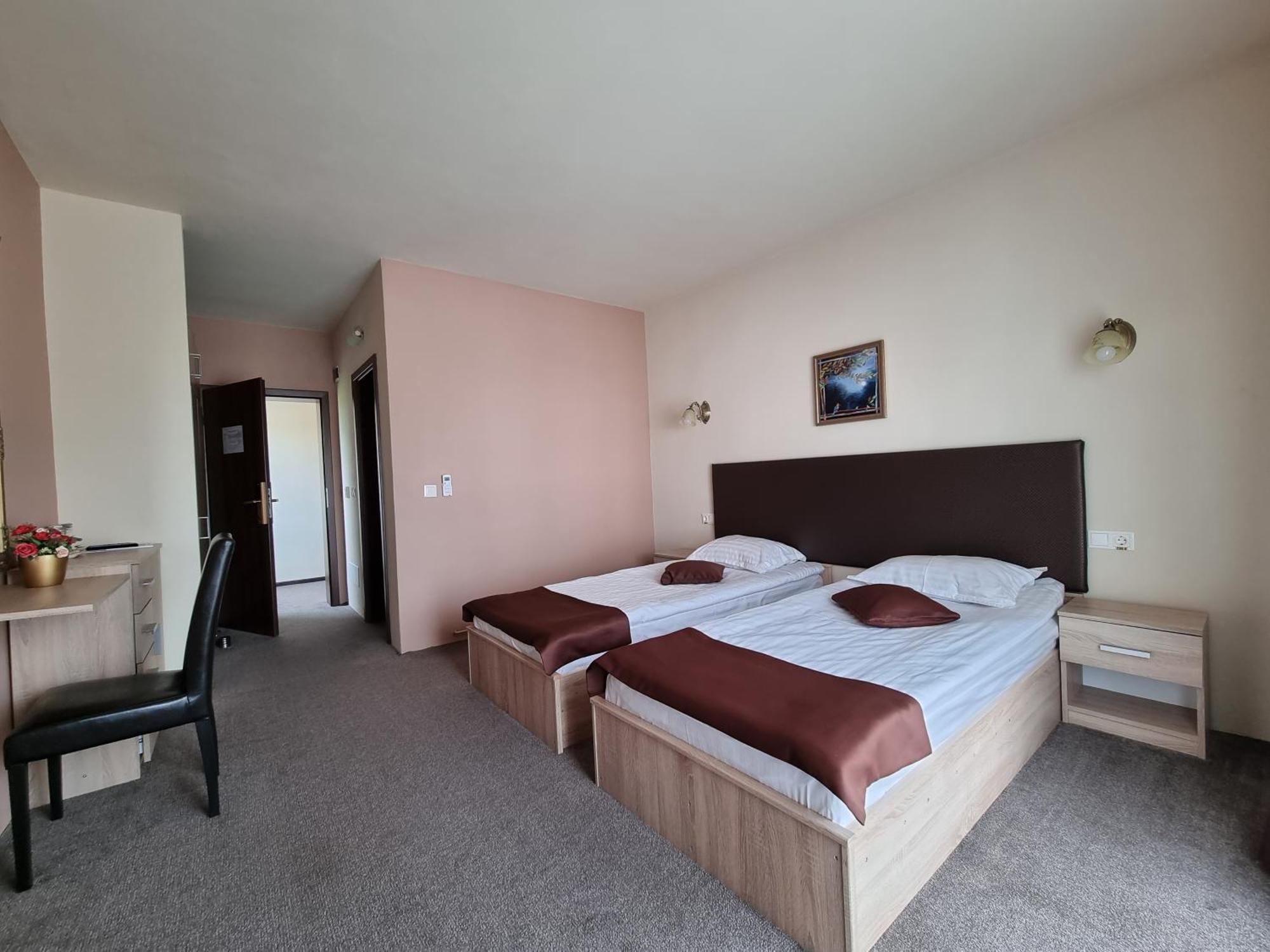 Alba Forum Alba Iulia Chambre photo