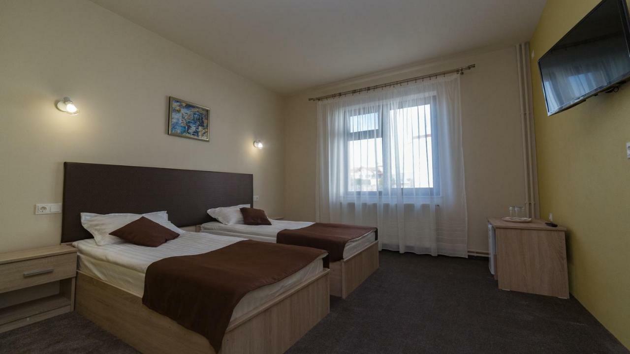 Alba Forum Alba Iulia Extérieur photo